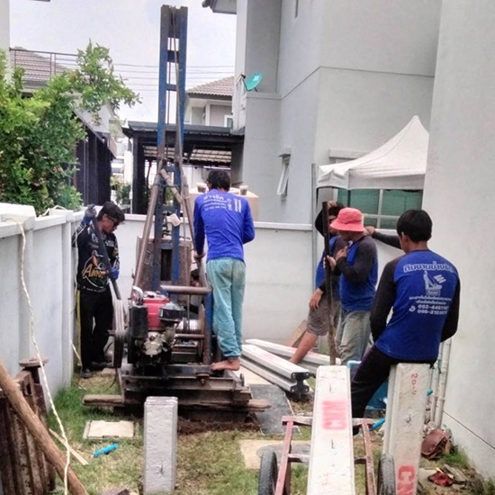 ช่างตอกเสาเข็มต่อเติมบ้านกันบ้านทรุด นนทบุรี ช่างตอกเสาเข็มต่อเติมบ้านกันบ้านทรุด นนทบุรี 